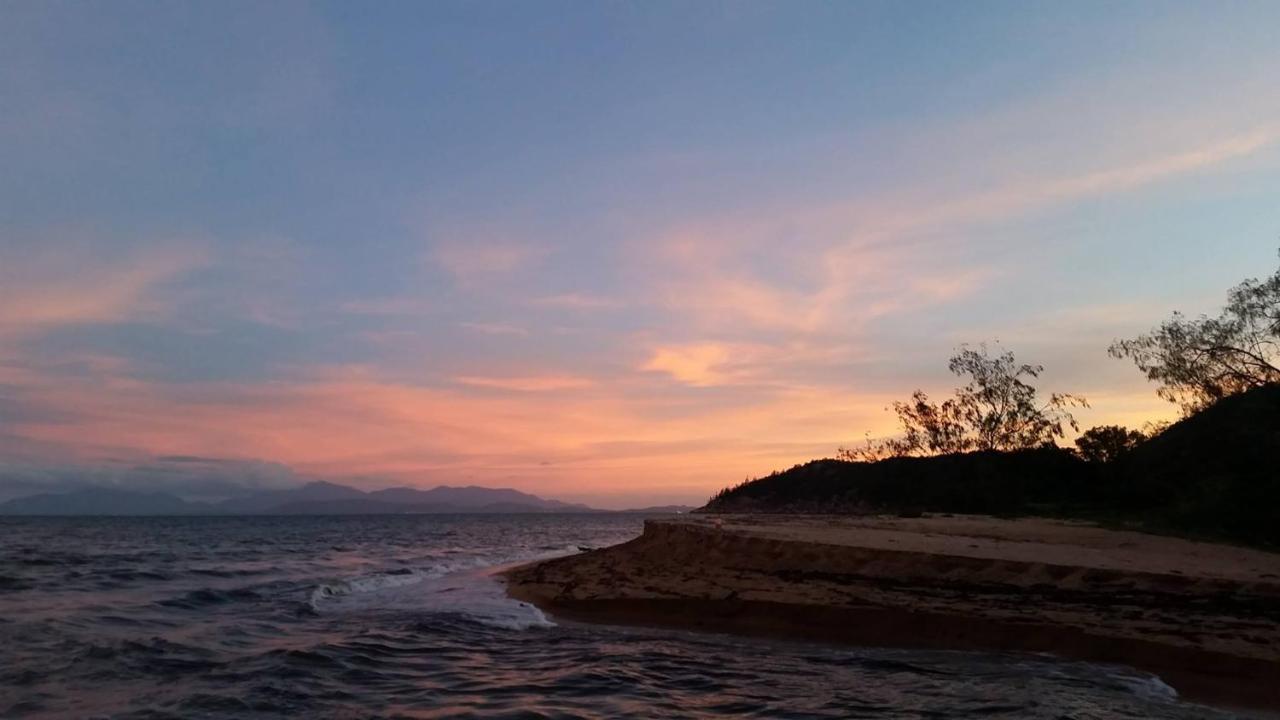 Shambhala Retreat Magnetic Island Cottages Nelly Bay Εξωτερικό φωτογραφία